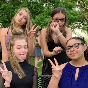 Meet your Posher, Alyssa